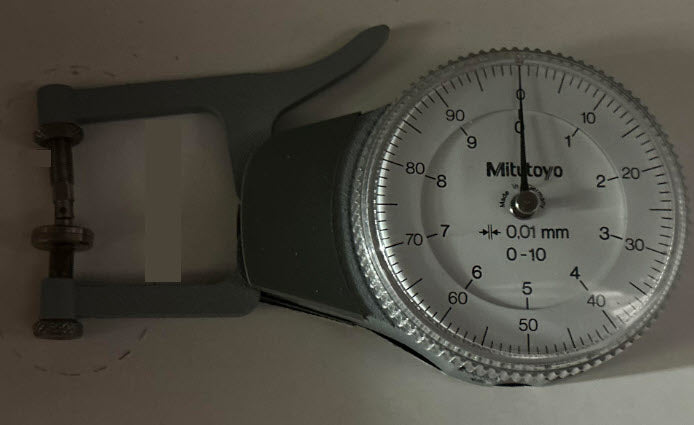 Mitutoyo 209-875 External Thickness Gauge Range : 0-10mm Resolution :0.01mm with 6mm Flat Anvils