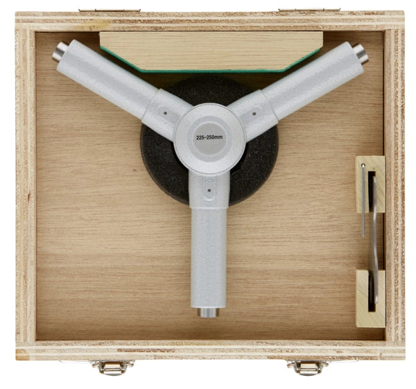 Mitutoyo 3-Point Internal Micrometer Holtest 225-250mm 368-779