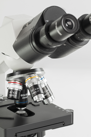 Kern OBS Educational Microscopes OBS 106, Binocular tube, 10x Eye piece, Objectives 4x/10x/40x, Mechanical stage