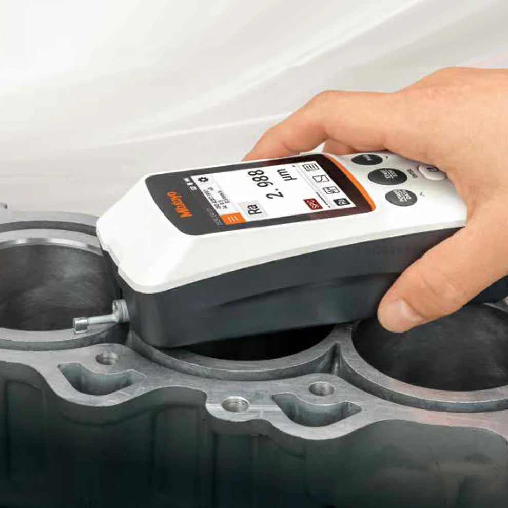 Mitutoyo 178-744-13 SJ-220R Portable Surface Roughness Tester, Retractable Drive Unit, Stylus Tip Angle 90°, Radius 5μm, Imperial / Metric, Measuring Range 17.5mm