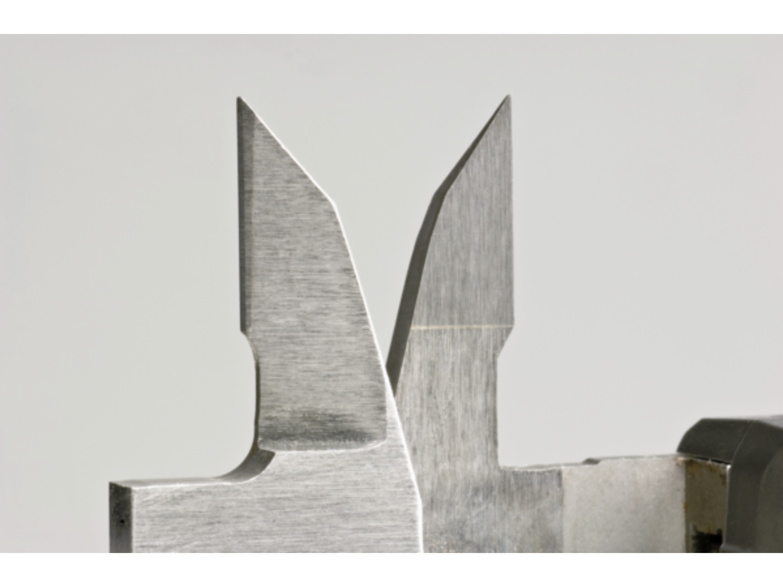 Mitutoyo Digital ABSOLUTE AOS Calipers 0-200mm (0-8") W/O Output Carbide OD/ID Jaws 500-164-30