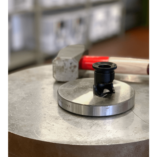 Ernst STE/B Hammer-Blow hardness tester with calibrated pin