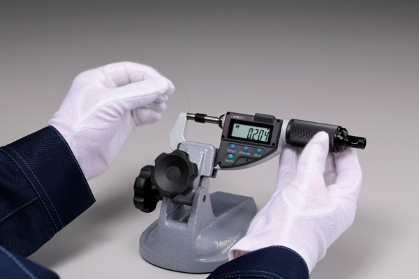 Mitutoyo Absolute Digital Micrometer, Adjust. Force Inch/Metric, Range 10-20mm/.4-.8" 2-10NN  227-216-20