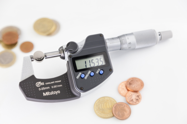 Mitutoyo Digital Micrometer IP65, Metric 0-25mm, with Output Item number: 293-230-30 Ratchet Stop