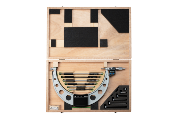 Mitutoyo Digital Micrometer Interchangeable Anvil Inch/Metric, 150-300mm(6-12"), IP65, incl. 6 Anvils 340-352-30 (Inspec Equivalent 106-62-400)