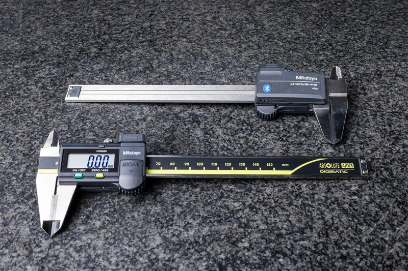 Mitutoyo Digital ABS AOS Caliper, OD Carb. Jaws 0-150mm 500-233-30 -BT 264-625: U-WAVE fit Bluetooth, Buzzer Type Wireless Transmitter for Caliper  02AZF300:U-WAVE fit Bluetooth, Buzzer Type Wireless Transmitter for Caliper