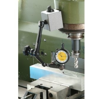 Noga MG61003 Noga Magnetic Base Type : Permanent magnet Magnet size : 50x60x55(WxLxH) Bottom Arm Length : 133mm Top Arm Length : 130mm Holder Length : 71mm. Over all length : 317mm Force : 800N