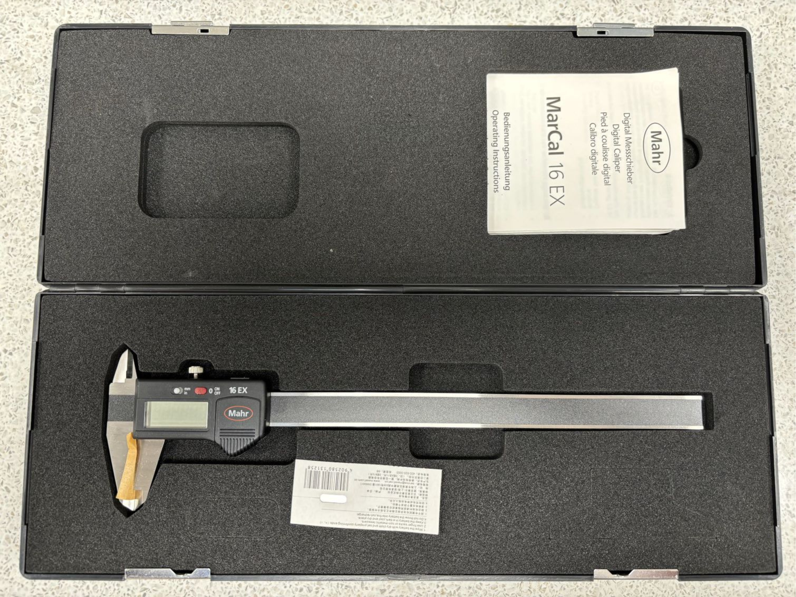 Mahr Digital Caliper, 0-200mm(0-8") 4102402