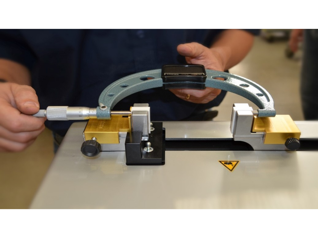 Measuring Setting Bench TR Motorised Instrument Setting Bench